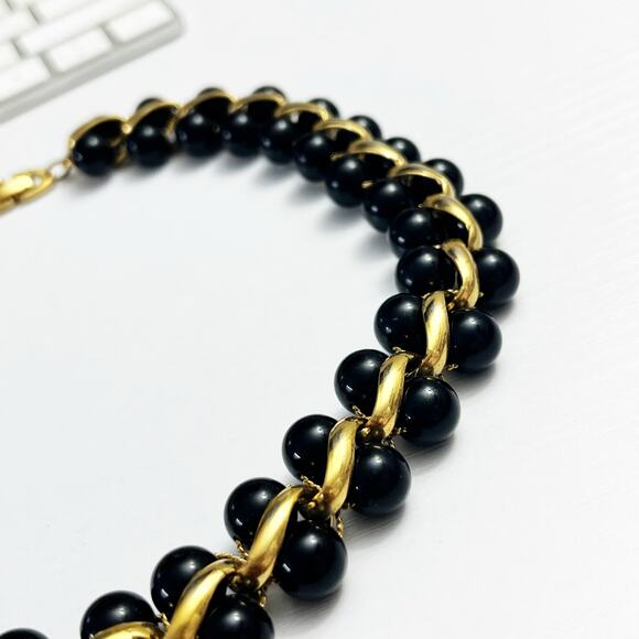Monet Vintage Black Bead & Gold Tone Collar Necklace - Picture 5 of 9